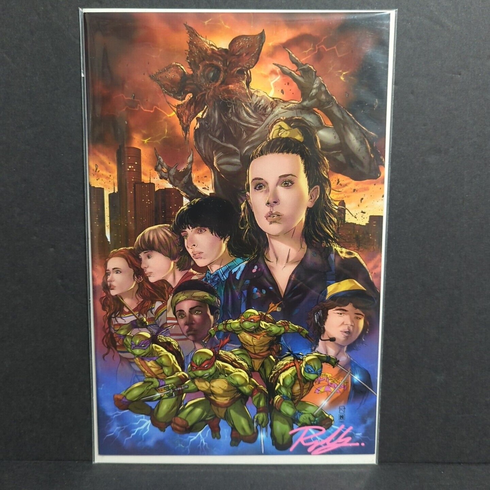 Teenage Mutant Ninja Turtles X Stranger Things #1RE Virgin Signed By Raymond Gay