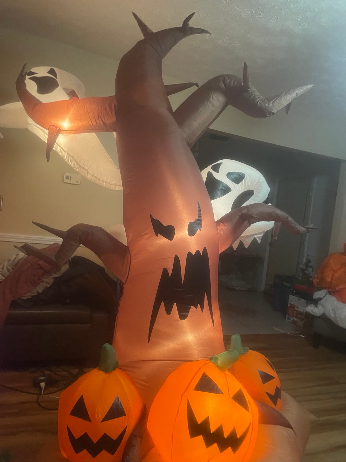 Home Depot Gemmy 8ft. Tall Dead Tree with Ghost and Pumpkins w/box retired 2012
