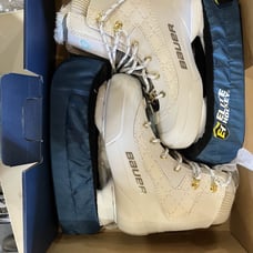 Bauer Tremblant ice skates