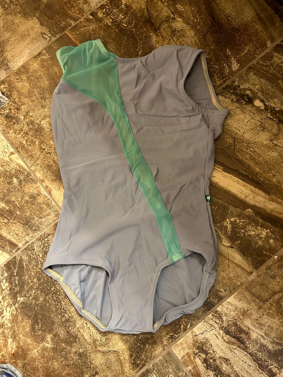 LUCKYLEO adult medium M lucky leotard ballet dance