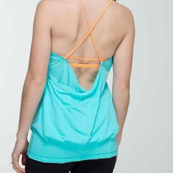 NWT Lululemon go and flow tank size 8