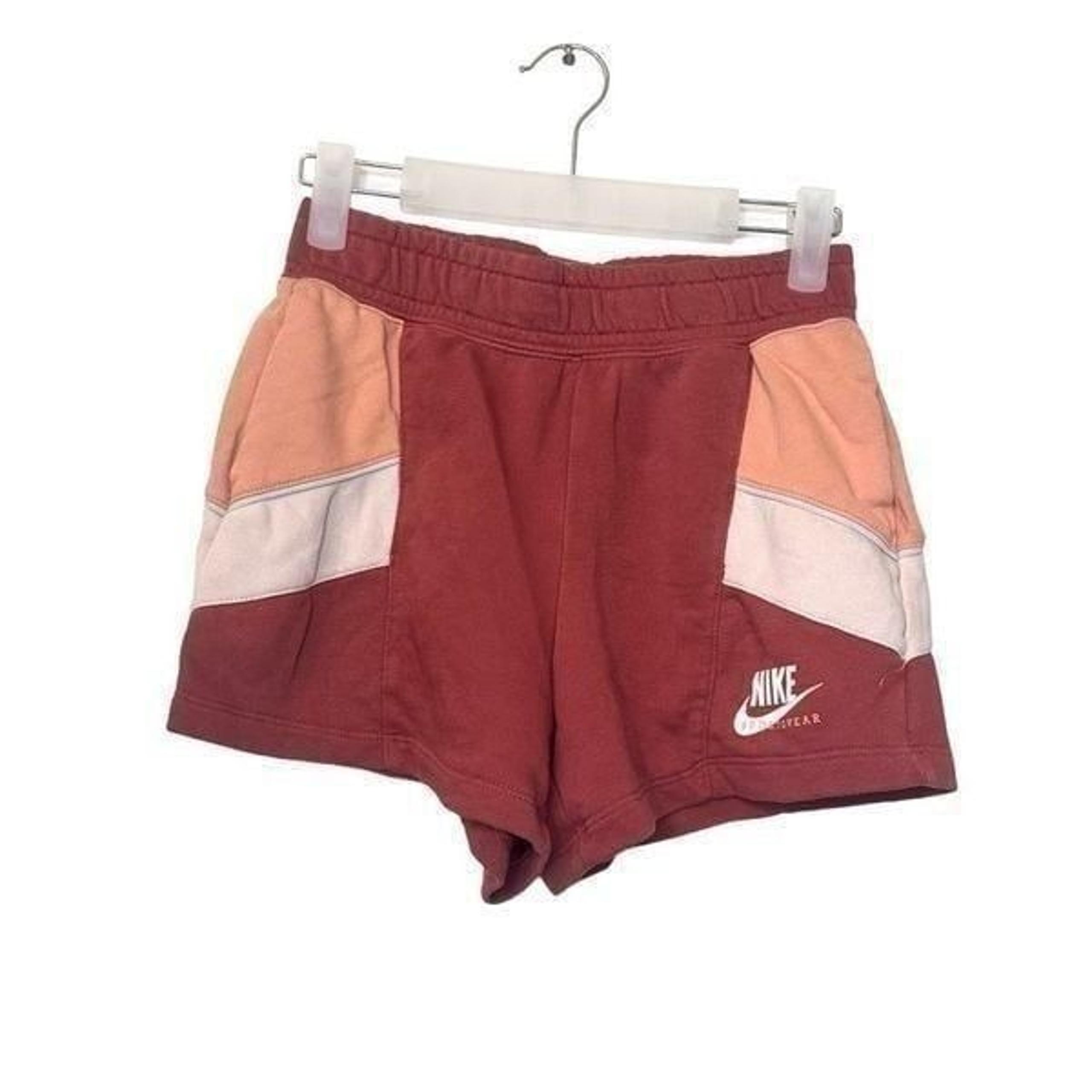 Nike Sportswear Colorblock Standard Fit Active Sweat Shorts Terracotta XS