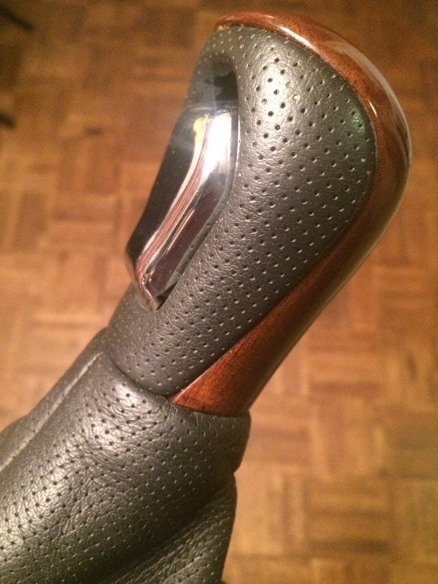 Cadillac CTS Woodgrain Shifter Knob