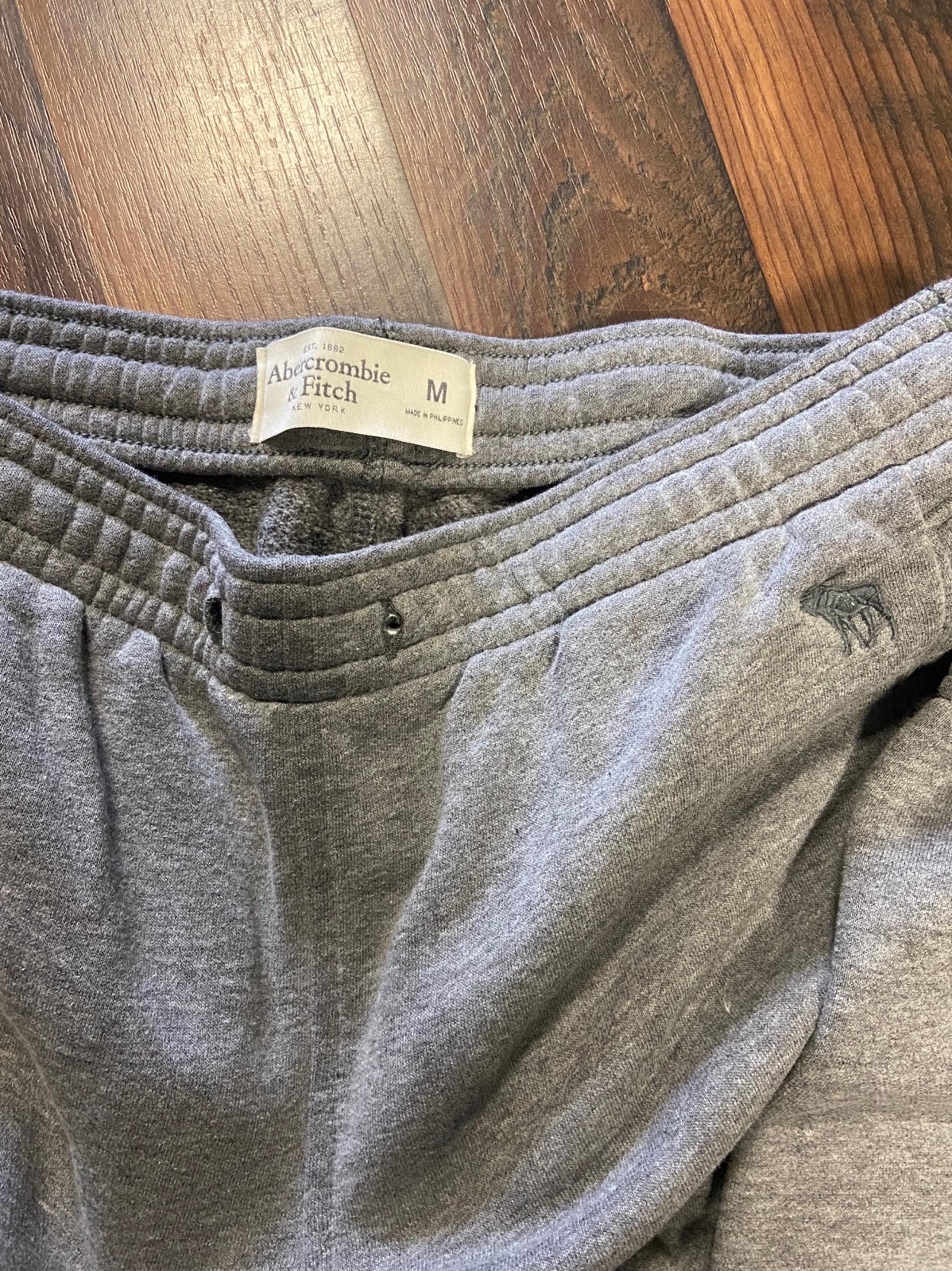 Men’s Grey Abercrombie And Fitch Sweatpants