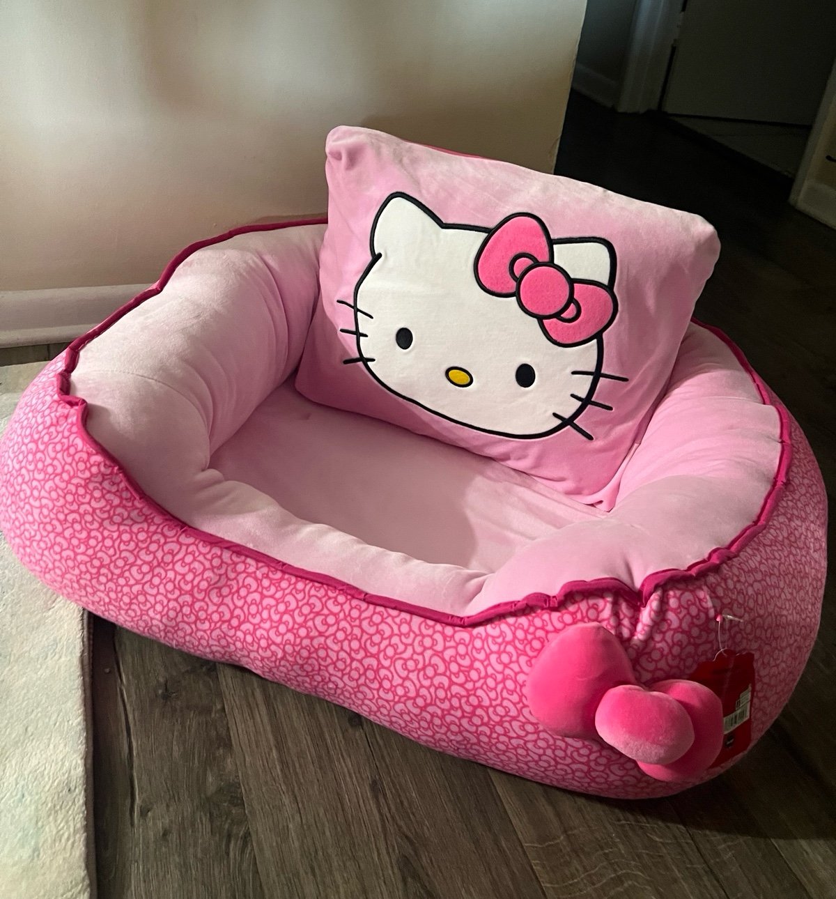 ❤️ hello kitty Medium fancy pet bed with hello kitty face