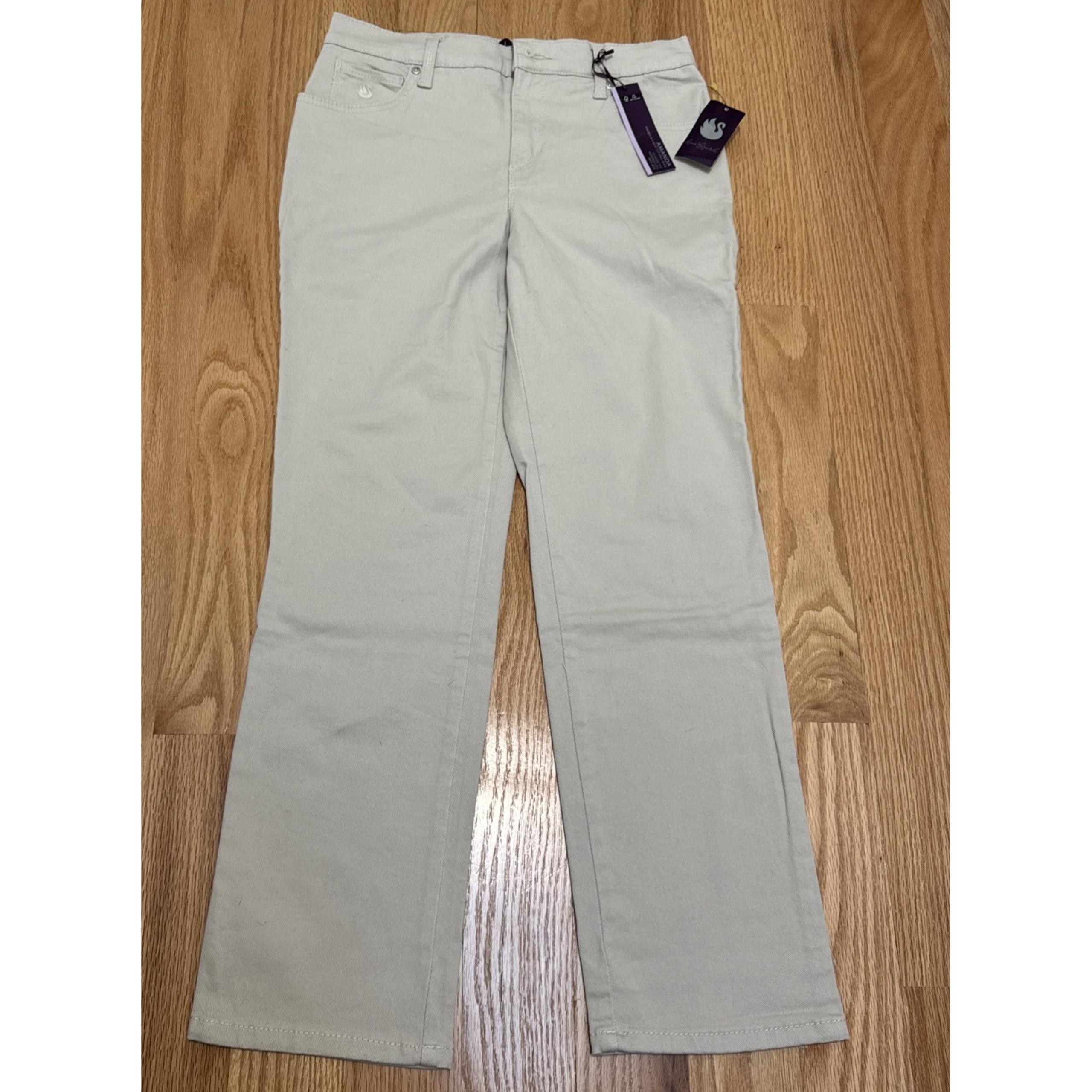 Gloria Vanderbilt Women's Amanda  Pants classic  Fit Mid-Rise size 6 NEW Beige