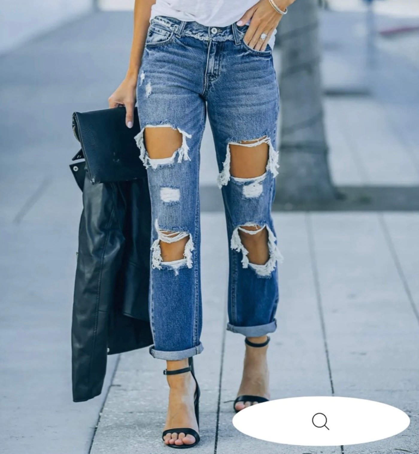 VICI COLLECTION JUDE DISTRESSED BOYFRIEND JEANS
