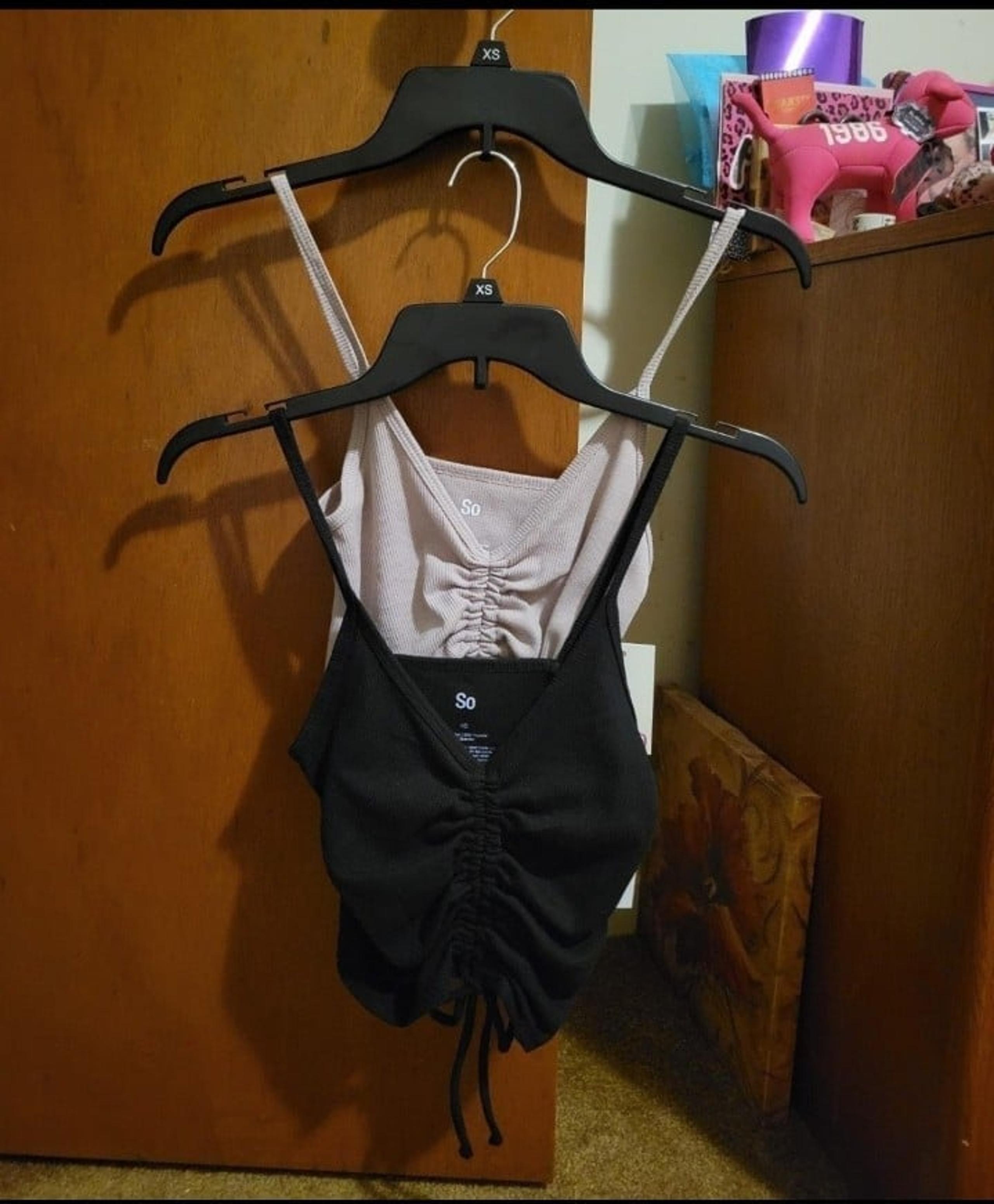 ♥︎NWT CROP TOP♥︎