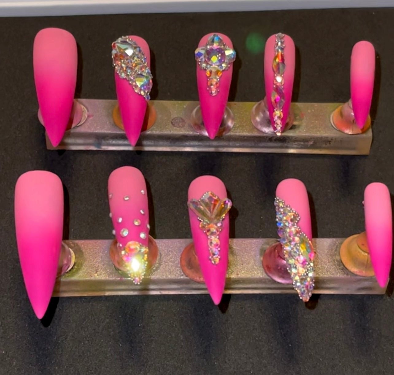 Press on nails