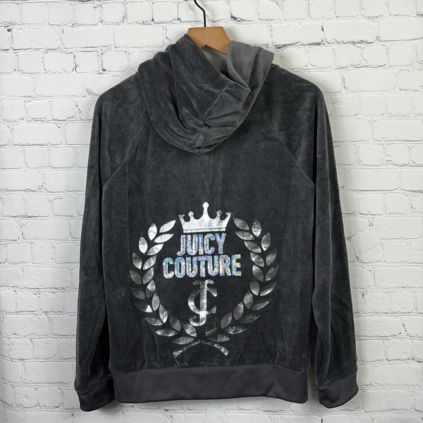 JUICY COUTURE Gray Zip Velour Back Sequin Graphic Hoodie size large