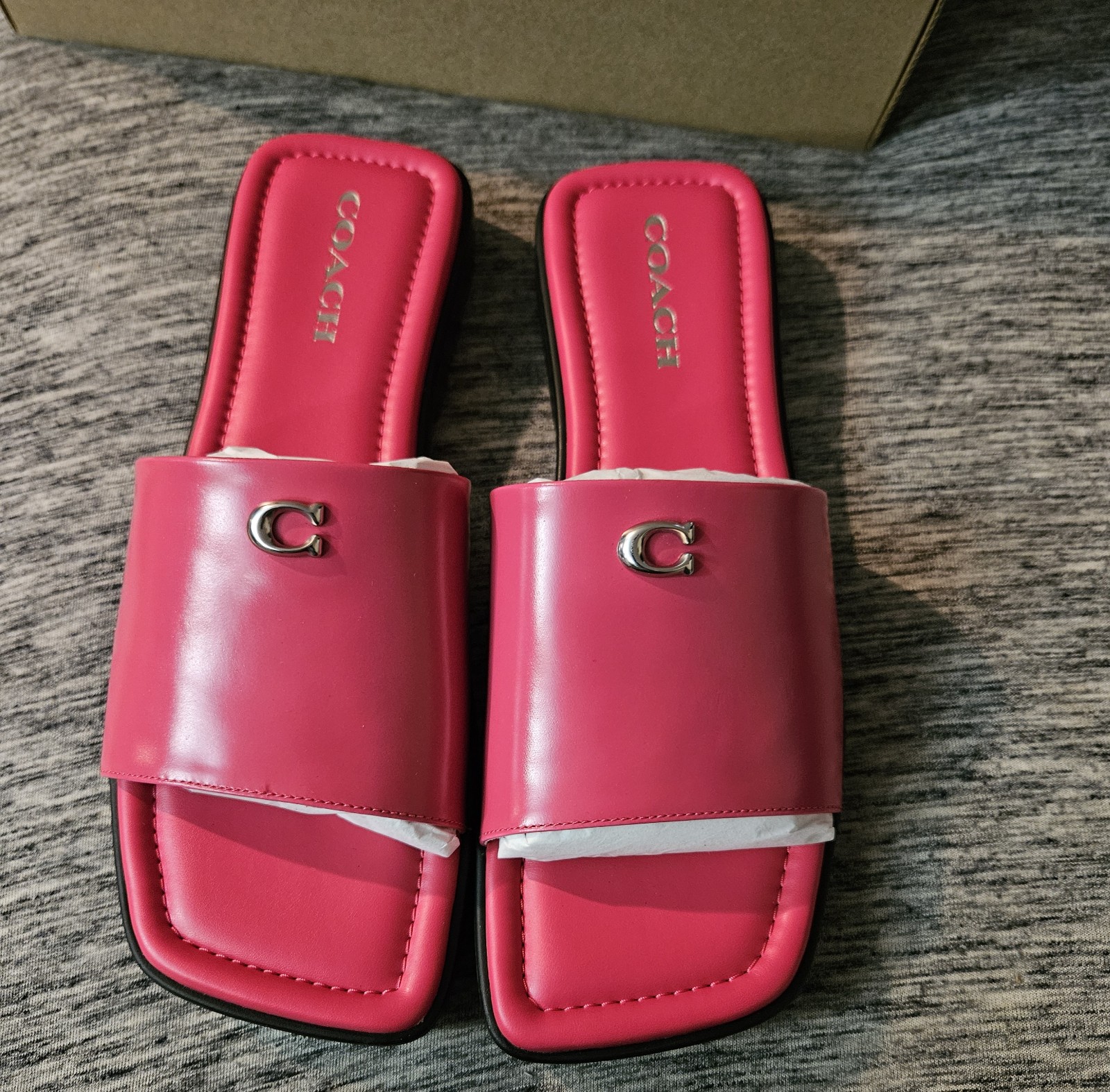 Coach sandals sz 9.5 run small