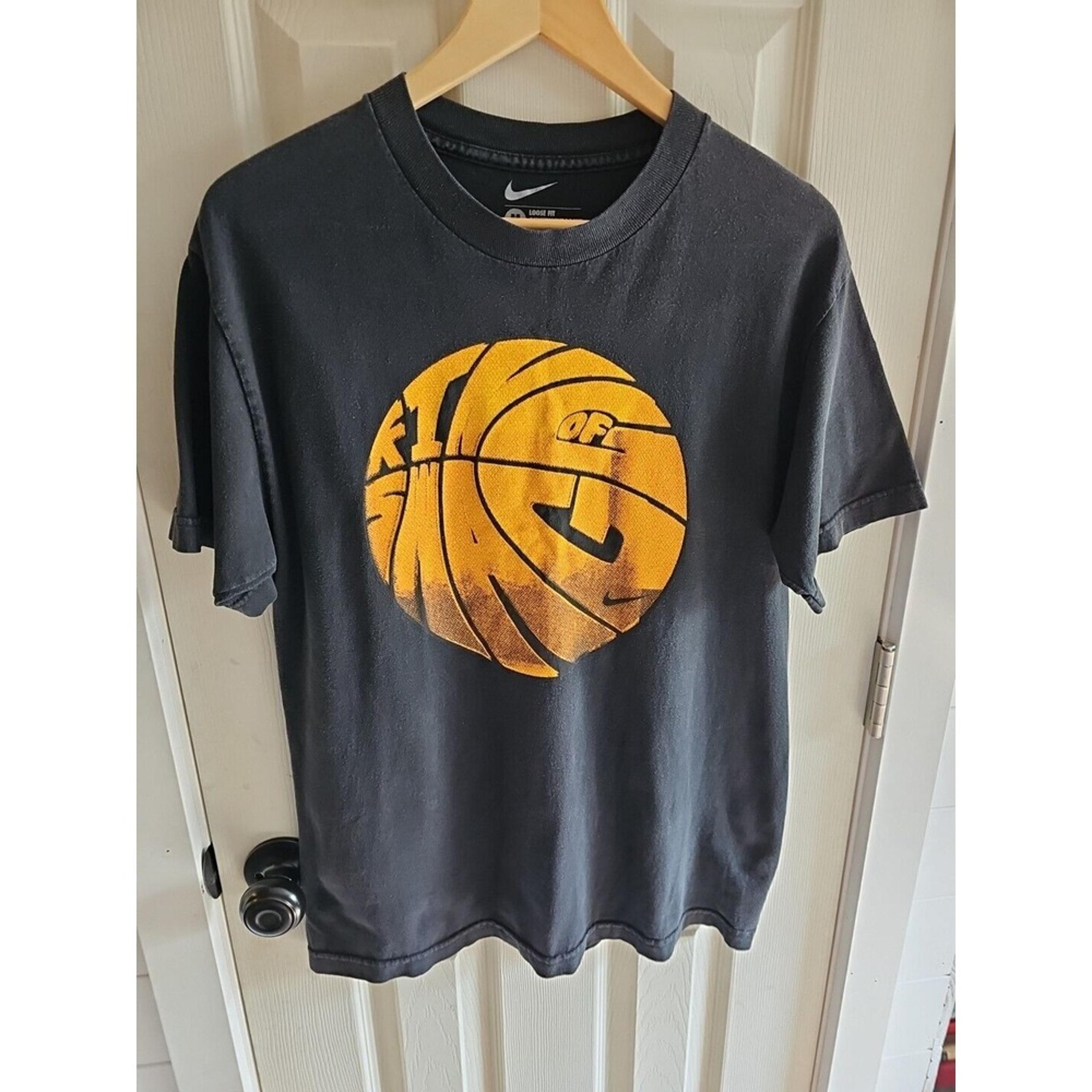 Nike Loose Fit Men's Size Medium King Of Swag Basketball T-Shirt