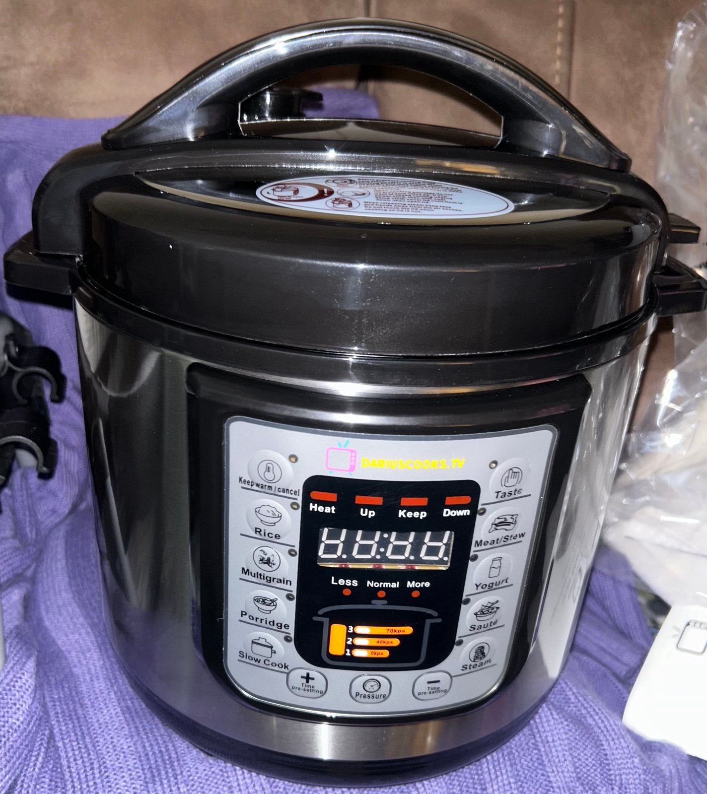 Brand new DariusCooks programmable electric pressure cooker