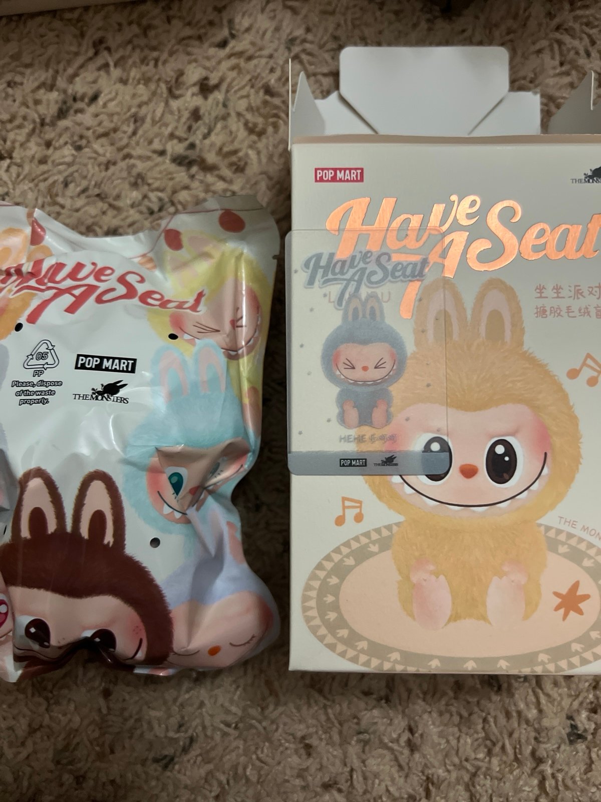 ぬいぐるみ・マスコット POP MART LABUBU HEHE Hehe Labubu
