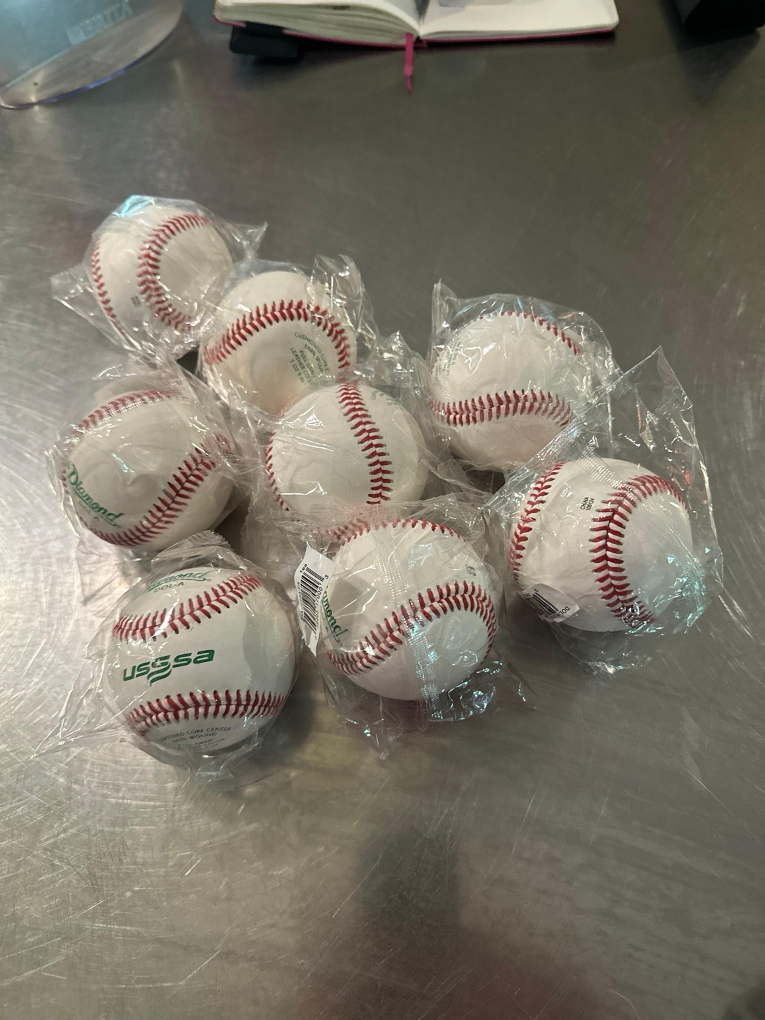 Diamond Dol-A Baseballs