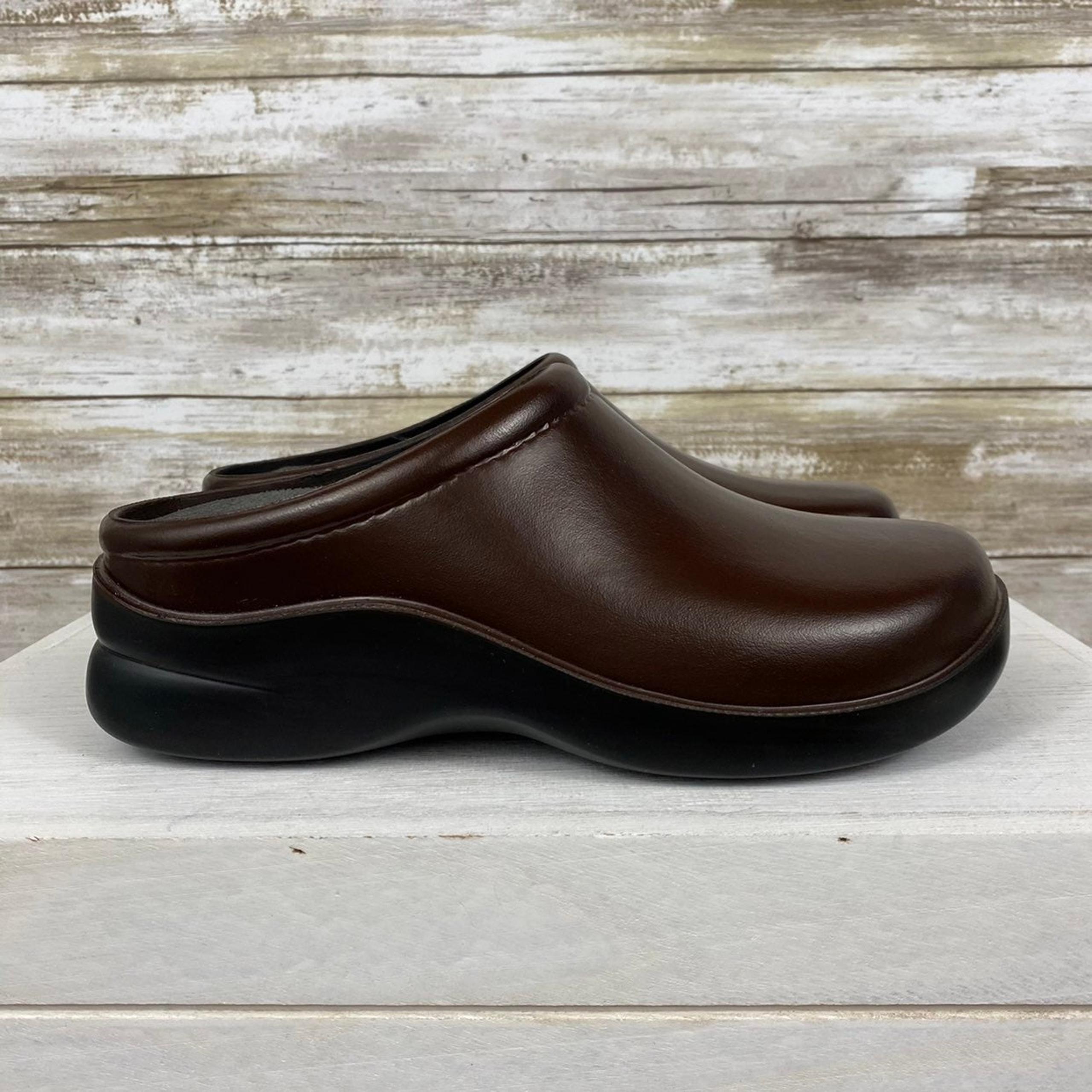 Klogs Dusty Culinary Shoe Brown Sz 6