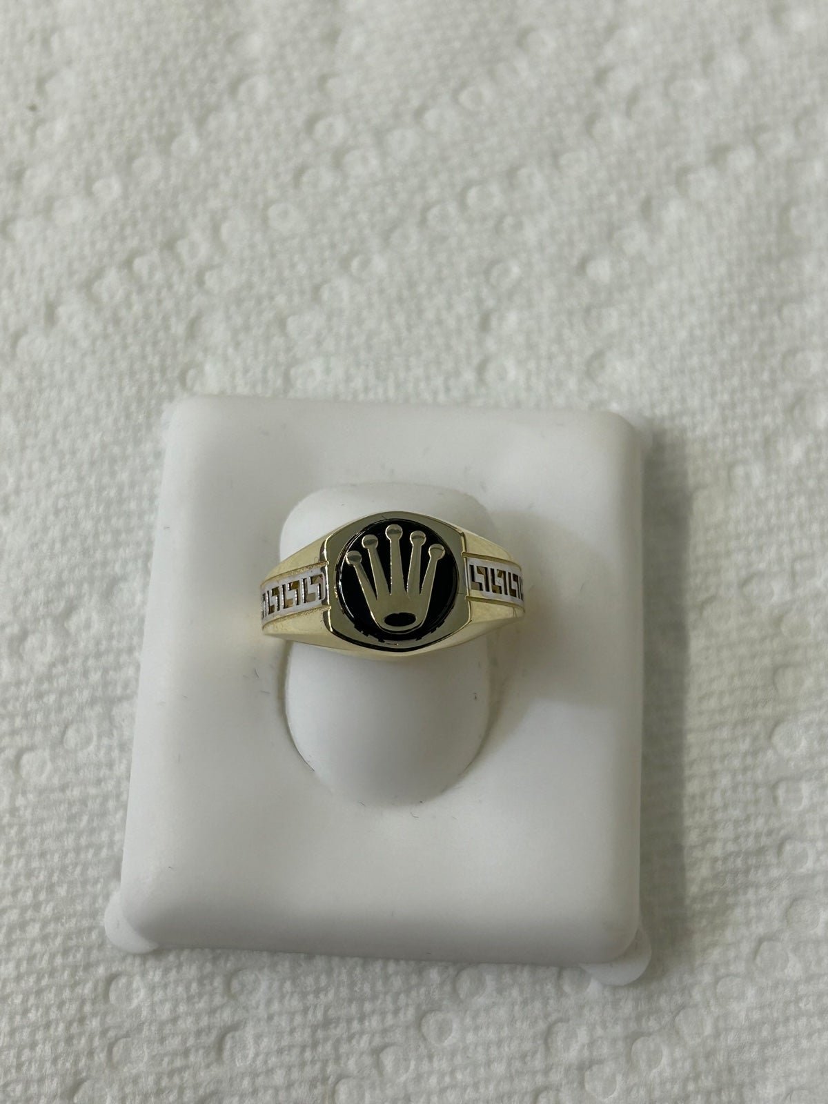 10k yellow gold ring