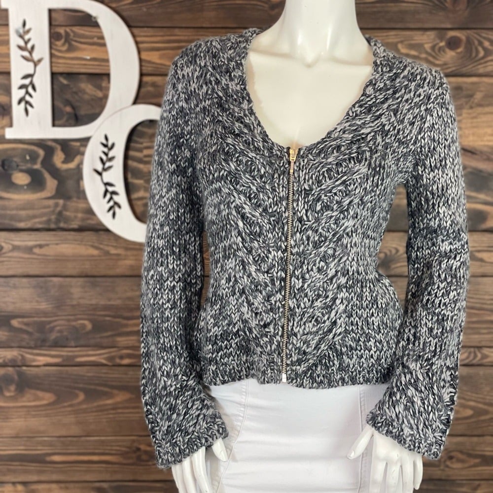 Joan Vass | Chunky Cable Braided Knit Marled Oreo V-Neck Sweater Wool Alpaca