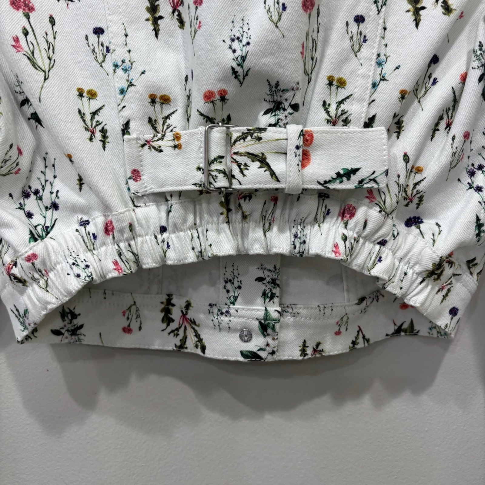 ジャケット ALICE + OLIVIA Nelson Flower Denim Jacket (Georgia Floral) Alice + Olivia Nelson Georgia Floral Cropped Denim Jacket