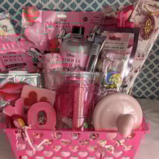 Mini Mouse gift basket