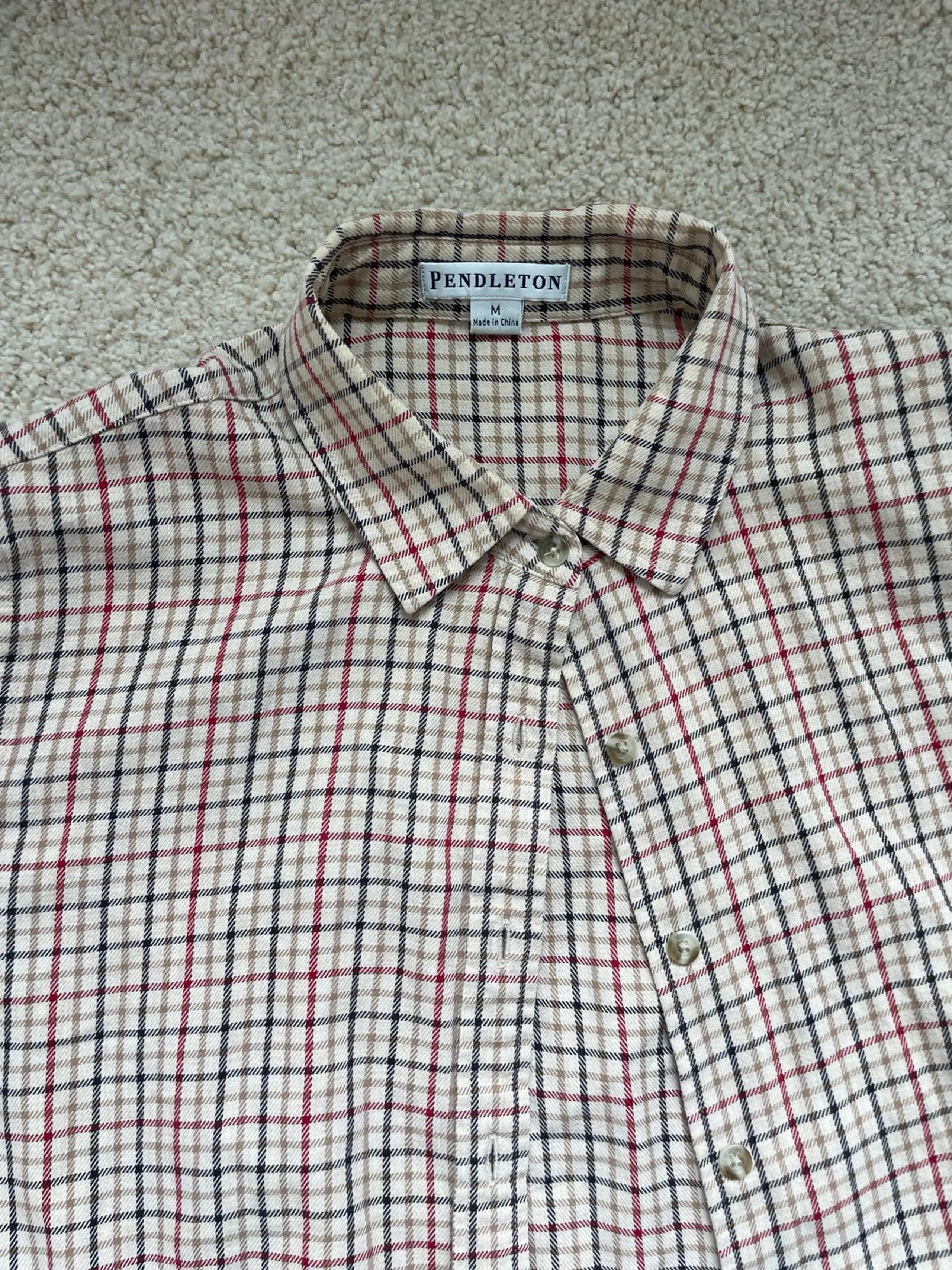 Womens Medium Costco PENDLETON plaid button up shirt