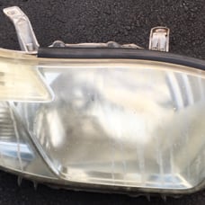 08-10 Toyota Highlander passenger side Genuine headlight Assembly The lens is