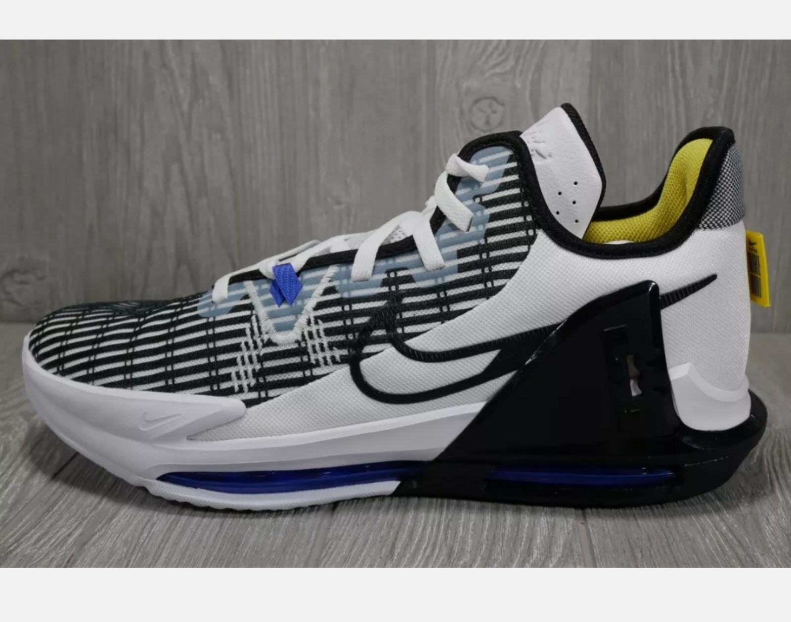New Nike LeBron Witness VI cz4052 100 White/Black Mens SIZE 15