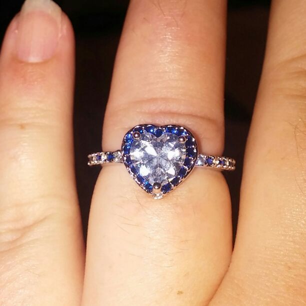 Exquisite 14k White Gold Over Silver Heart Sapphire Ring Size 9