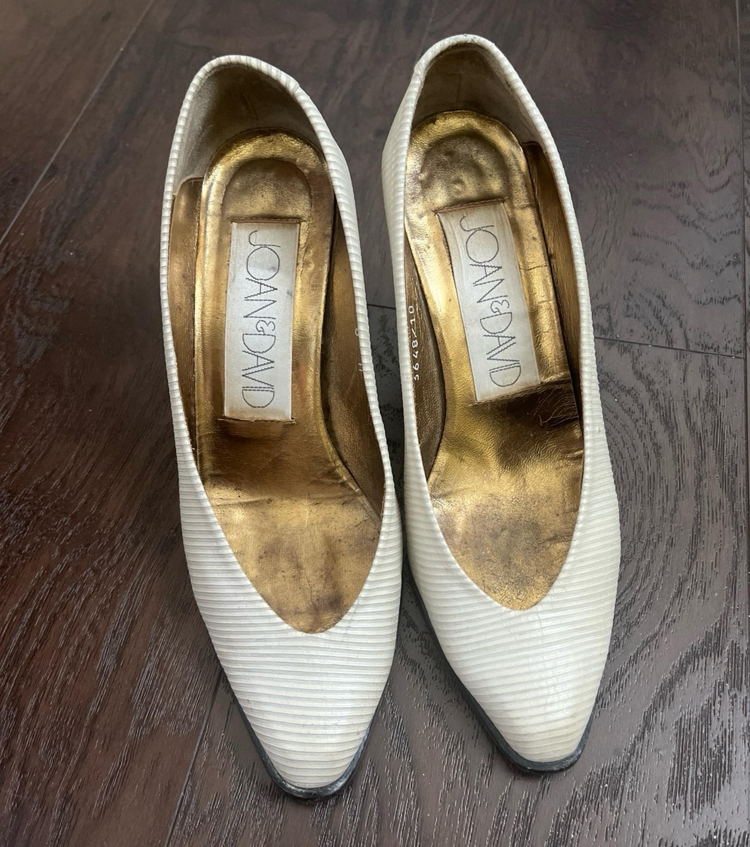 Joan & David Pumps Heels Vintage Women's Size 6
