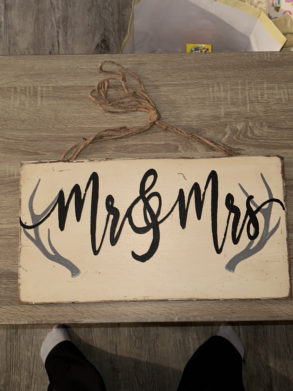 Rustic Mr & Mrs Buck sign