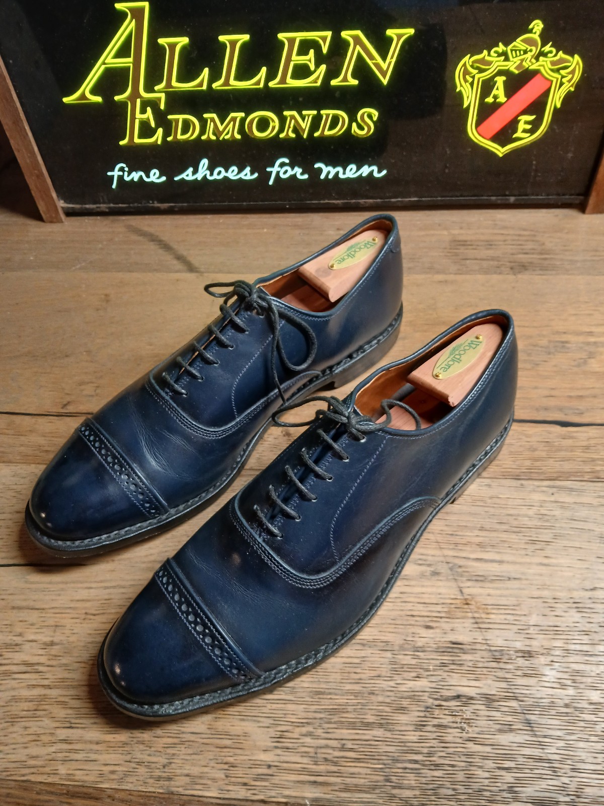 Allen Edmonds dark navy fifth ave men's dress shoes 9.5D