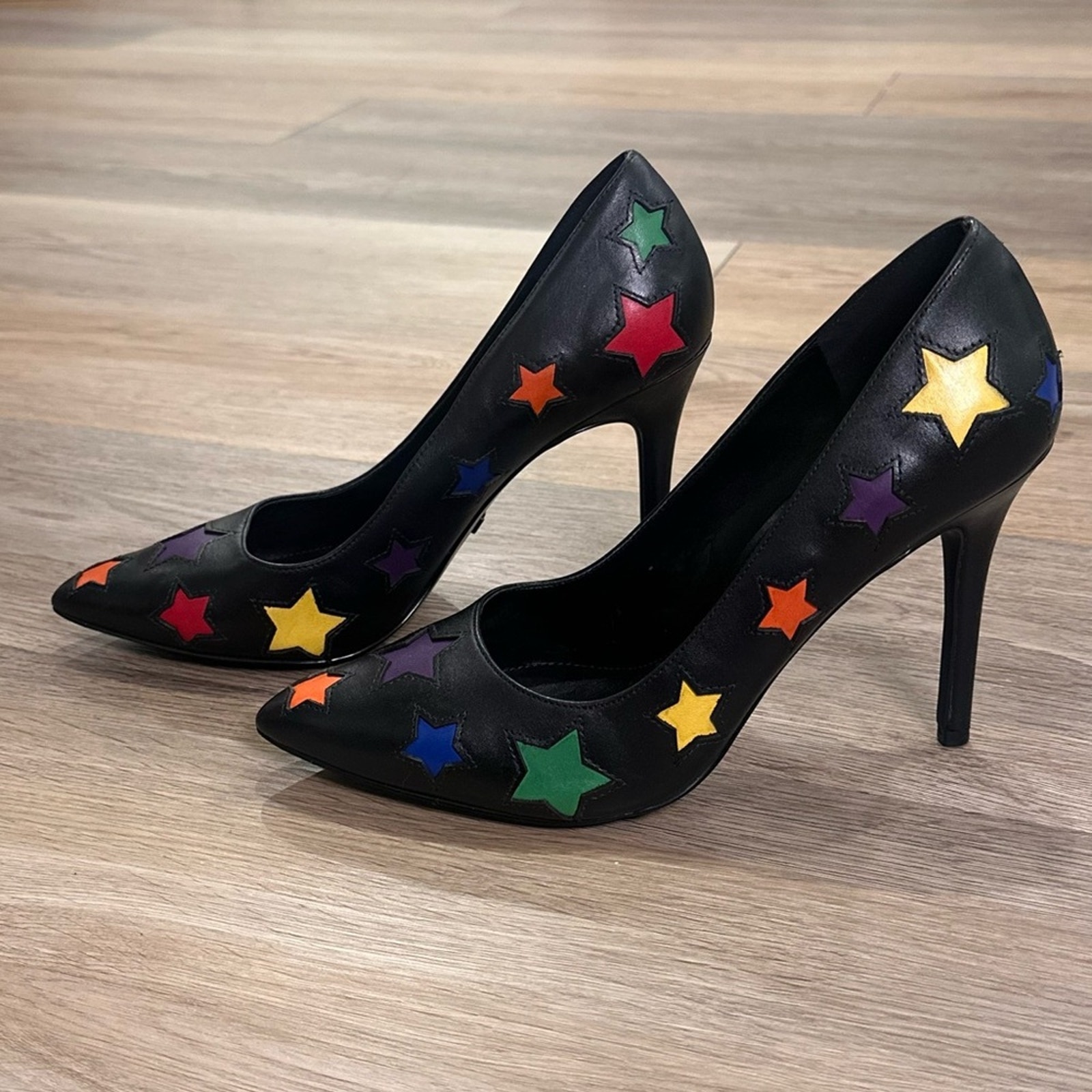 Michael Kors NEW Black Raven Star Cut Out Leather Pumps Womens 7 Pride Raindow