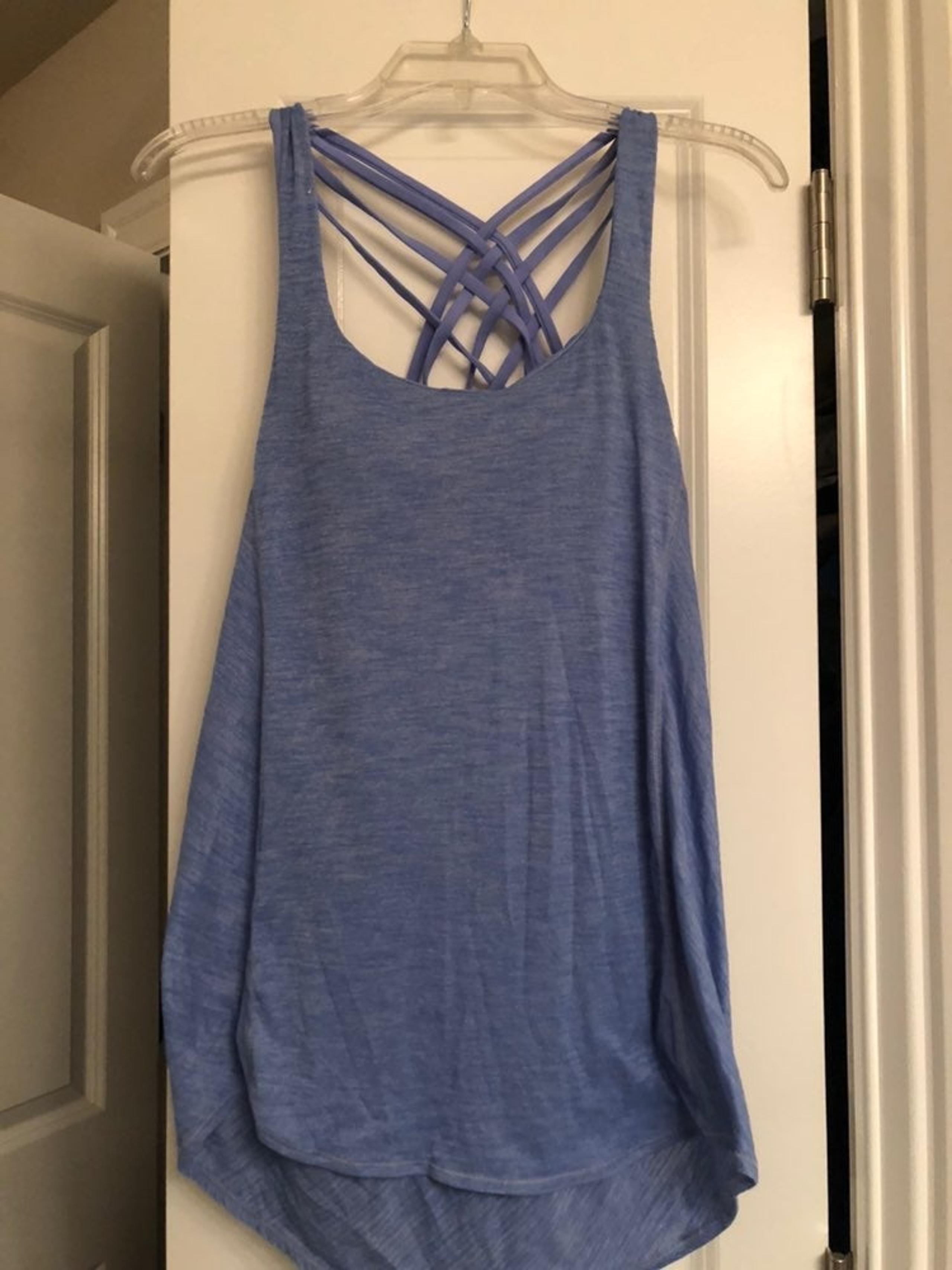 lululemon tank 8