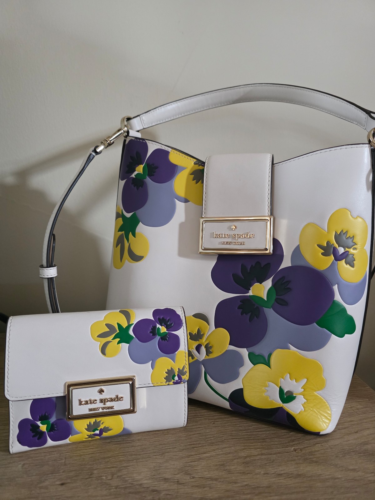 Kate Spade Reegan Pansy Toss Bucket Bag with matching Medium wallet