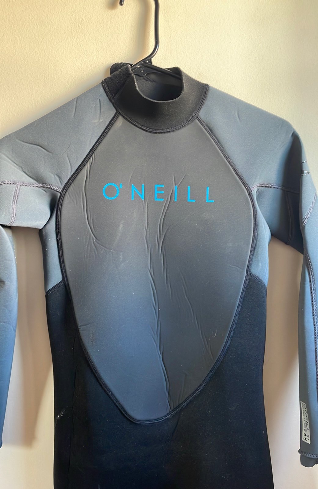 3.2 O’Neill Wet suit (spring suit)