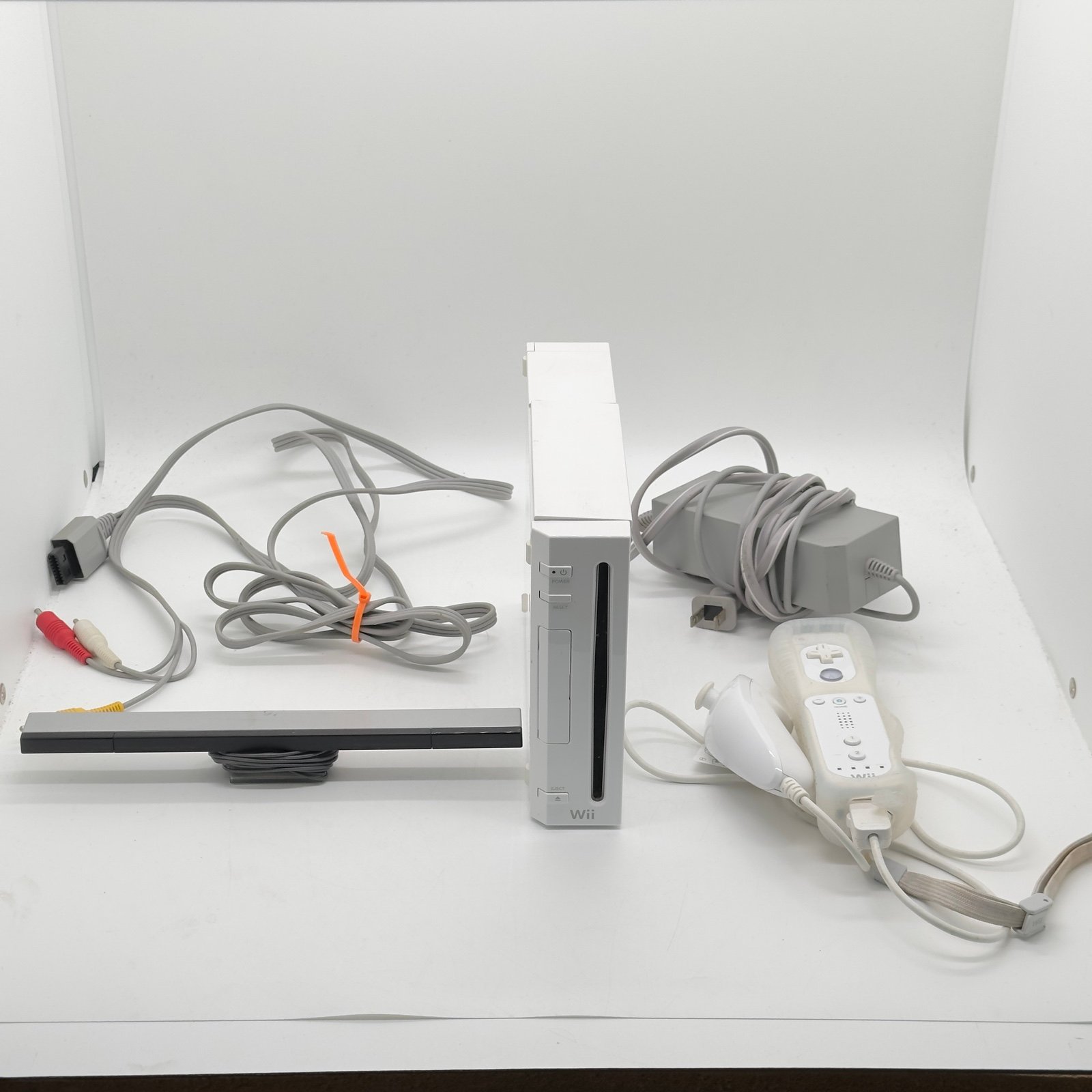 Nintendo Wii Console Premium Bundle