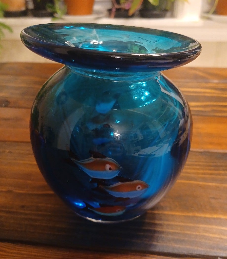 Vintage Murano fishbowl vase