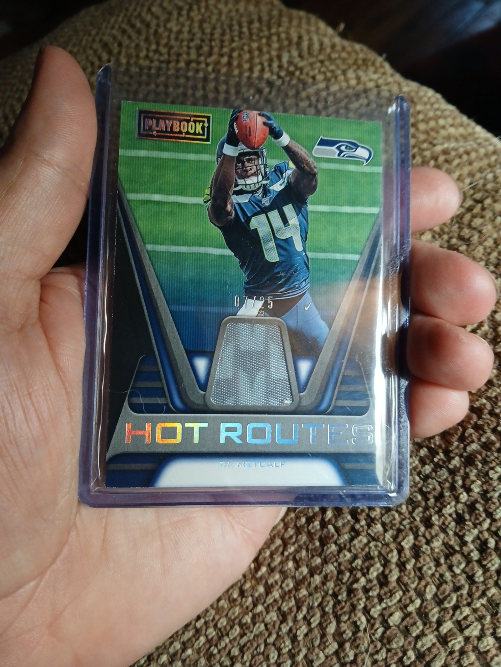 2019 Panini Playbook - Hot Routes Prime #2 DK Metcalf /25 (MEM,
