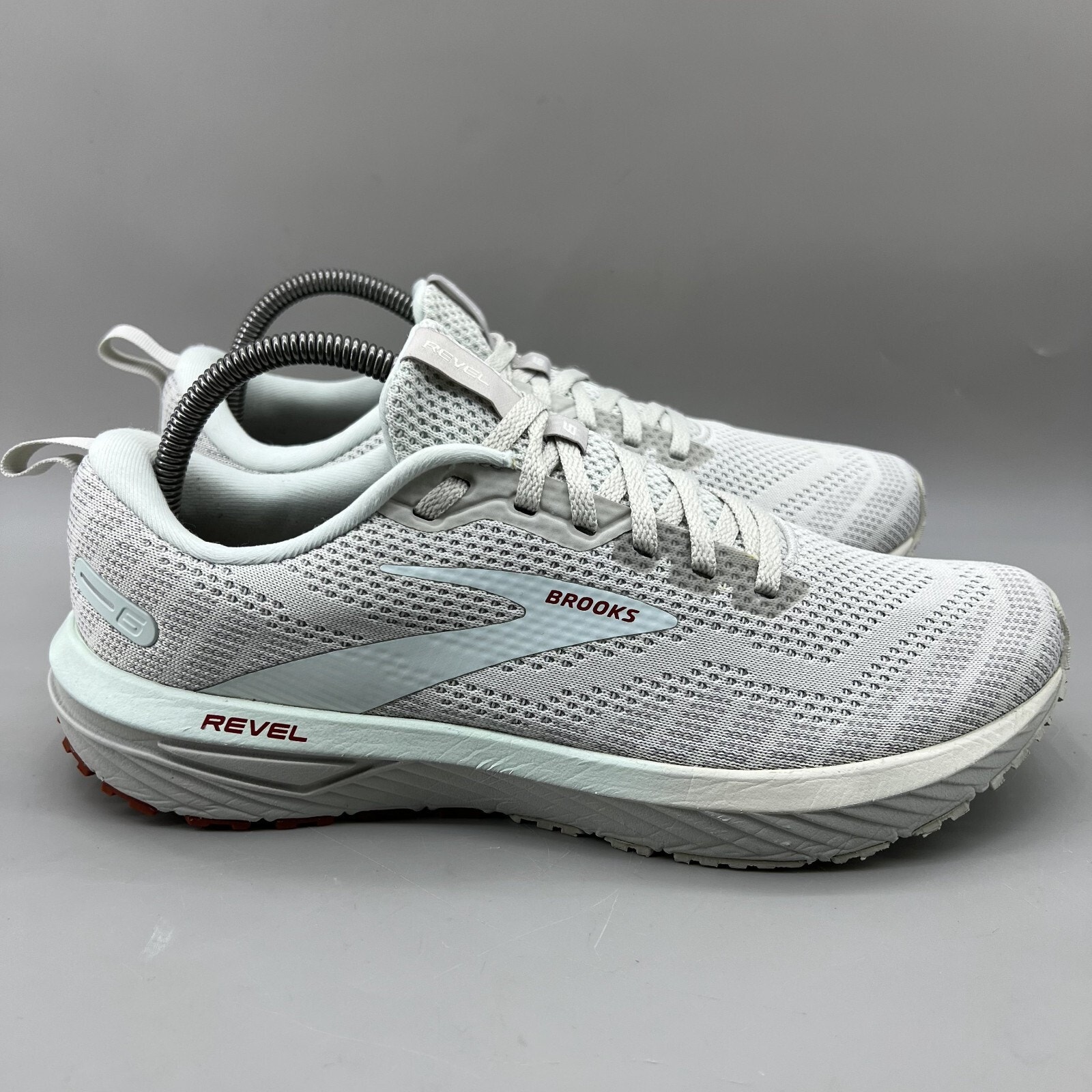 Brooks Revel 6 Running Sneakers Women's Size 10 B White Comfort Low Top Sneakers