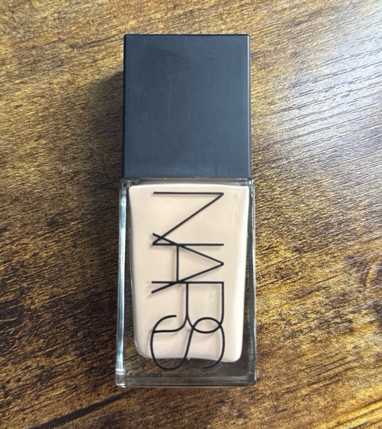 NARS Light Reflecting Foundation