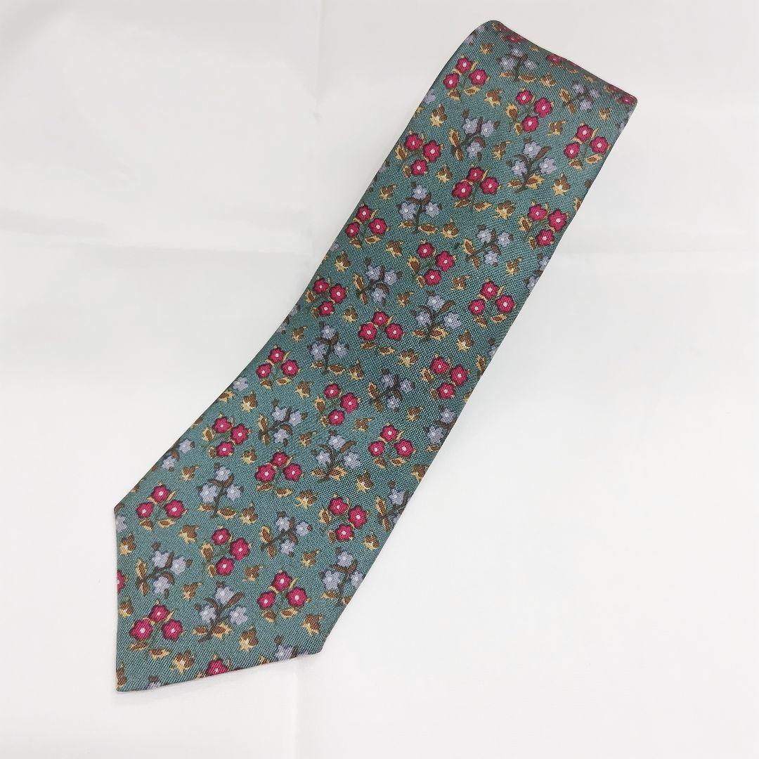 Hermès Tie with Small Floral Pattern