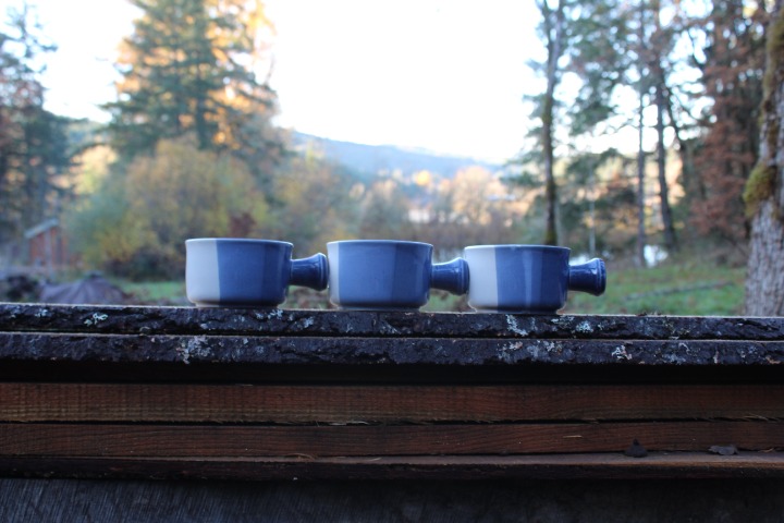 Set of 3 Handled Bowls large individual serving mugs 3 beautiful shades of blue