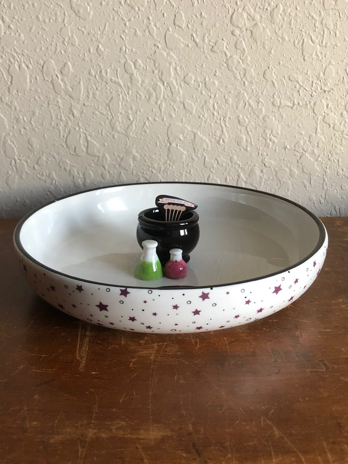 Witchy cauldron party bowl appetizer serving dish