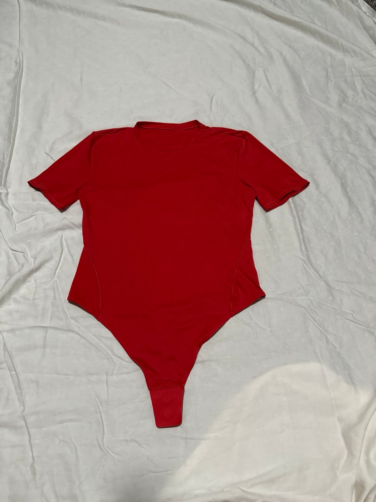 Wundermost Ultra-Soft Nulu Short-Sleeve Crew Thong Bodysuit