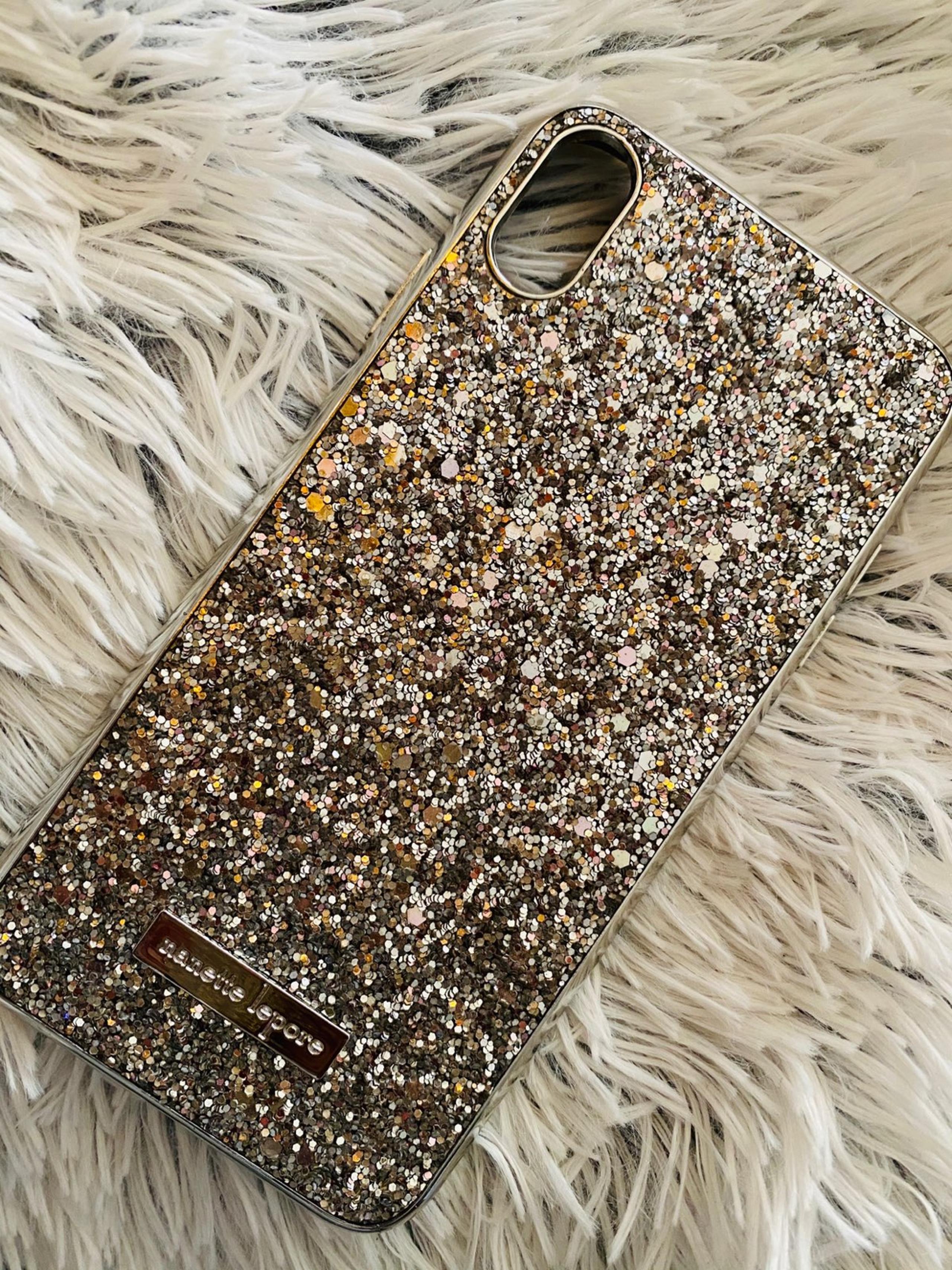 Iphone xs max phone case