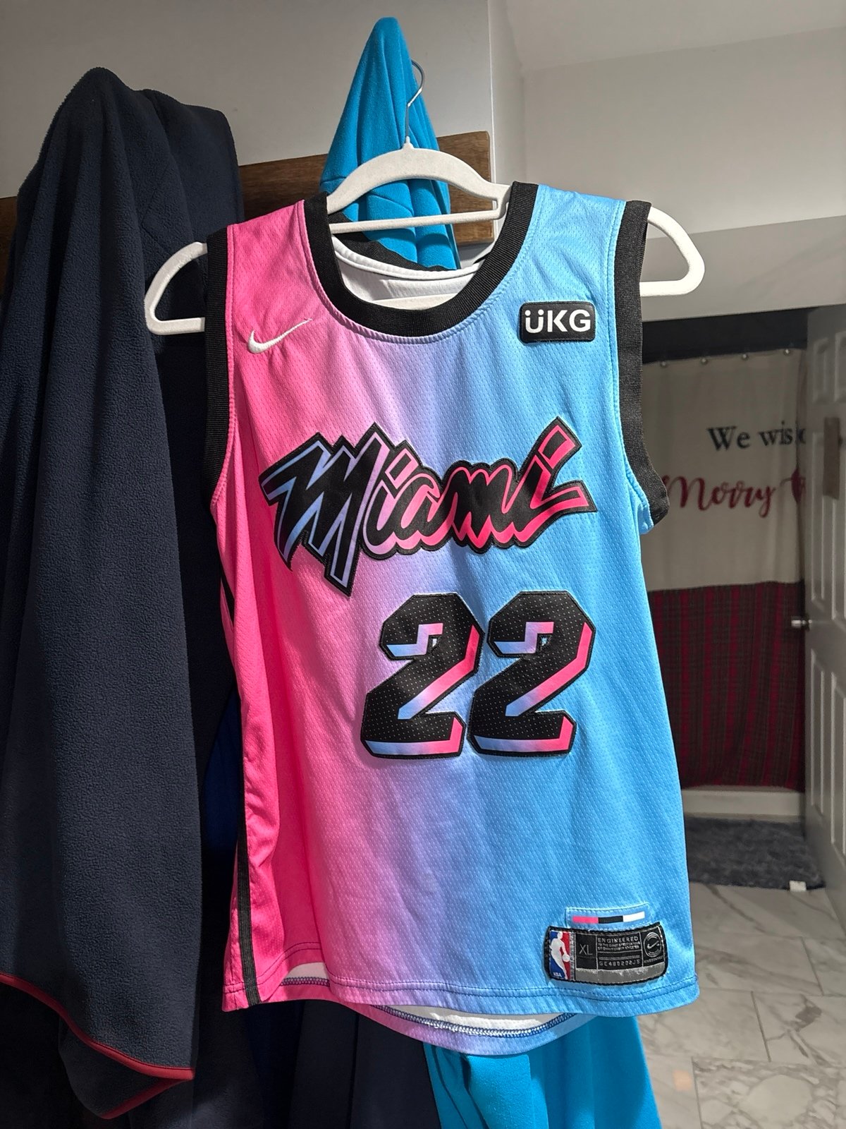 Nike Miami Heat Jimmy Butler youth Jersey XL