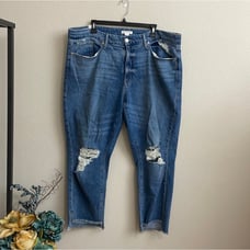 Good American Girlfriend Ripped Side Hem