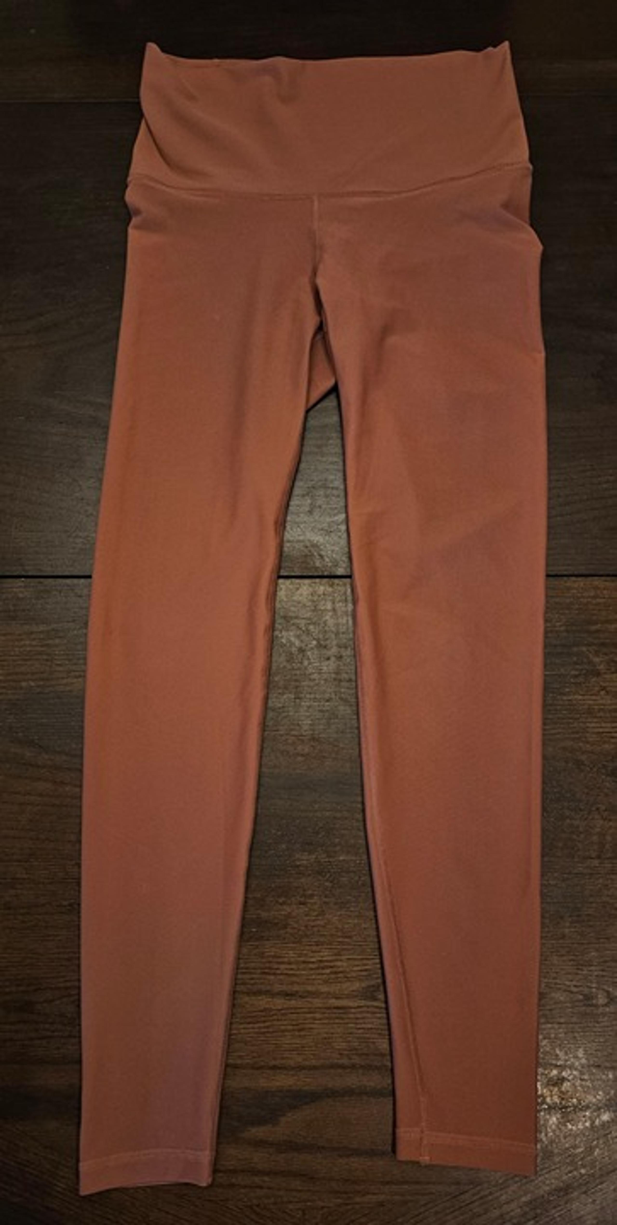 Women's M Old Navy athletic leggings
