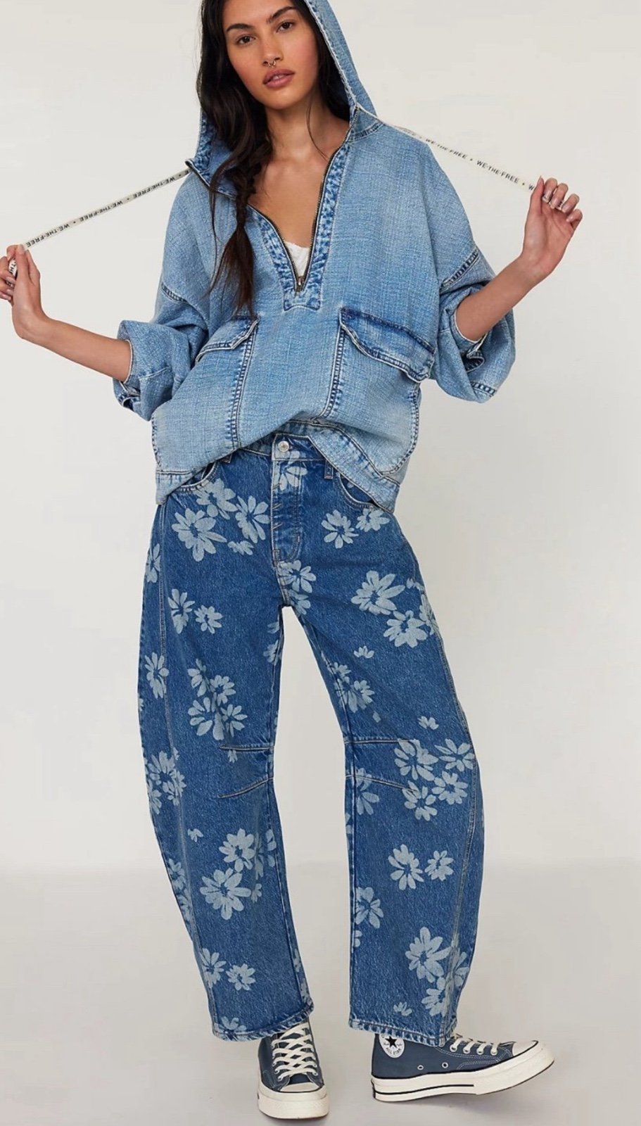 We The Free Good Luck Printed Barrel Jeans laser daisy