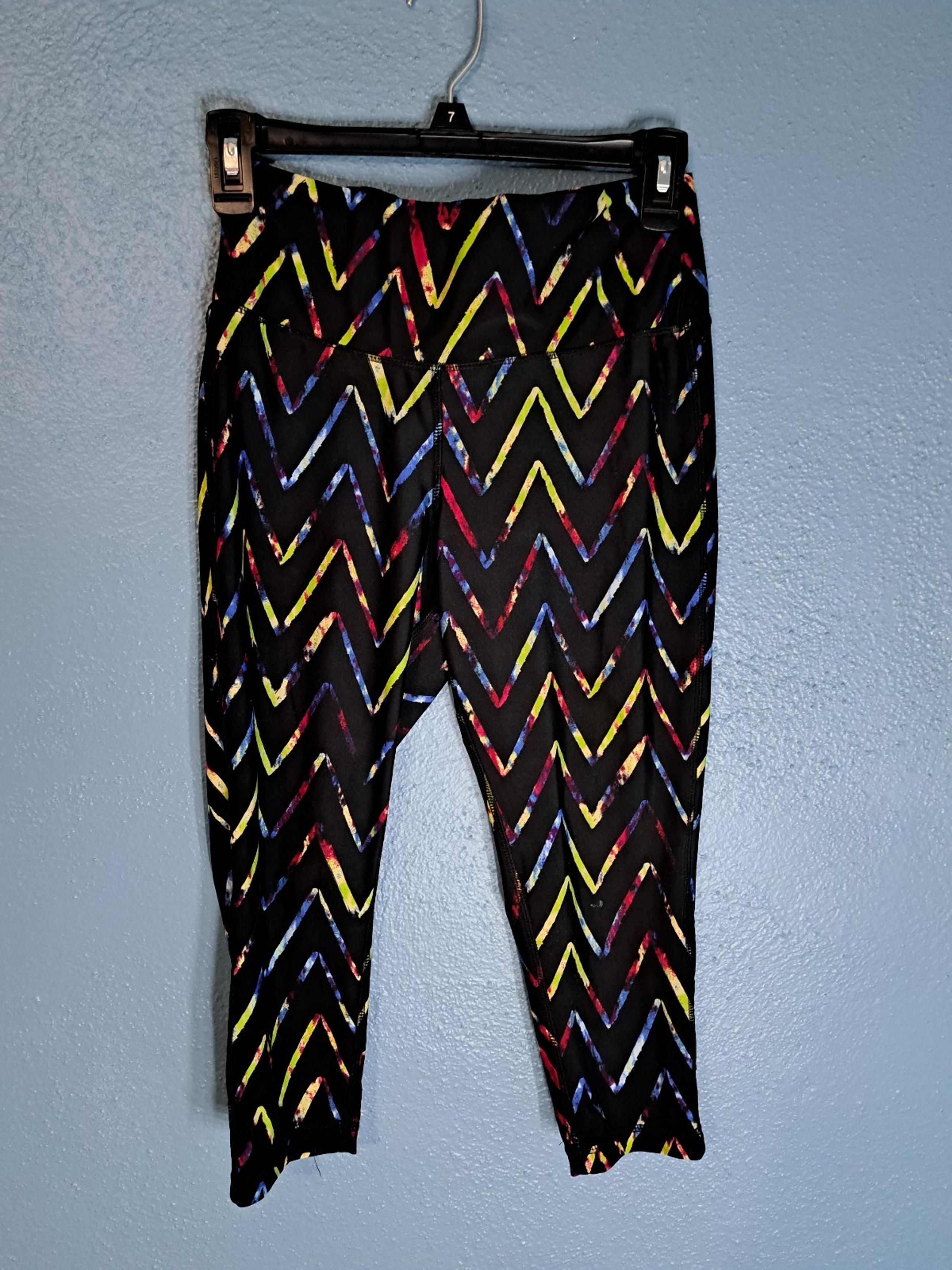 Rue 21 Women's Athletic Colorful Capri Leggings - Large